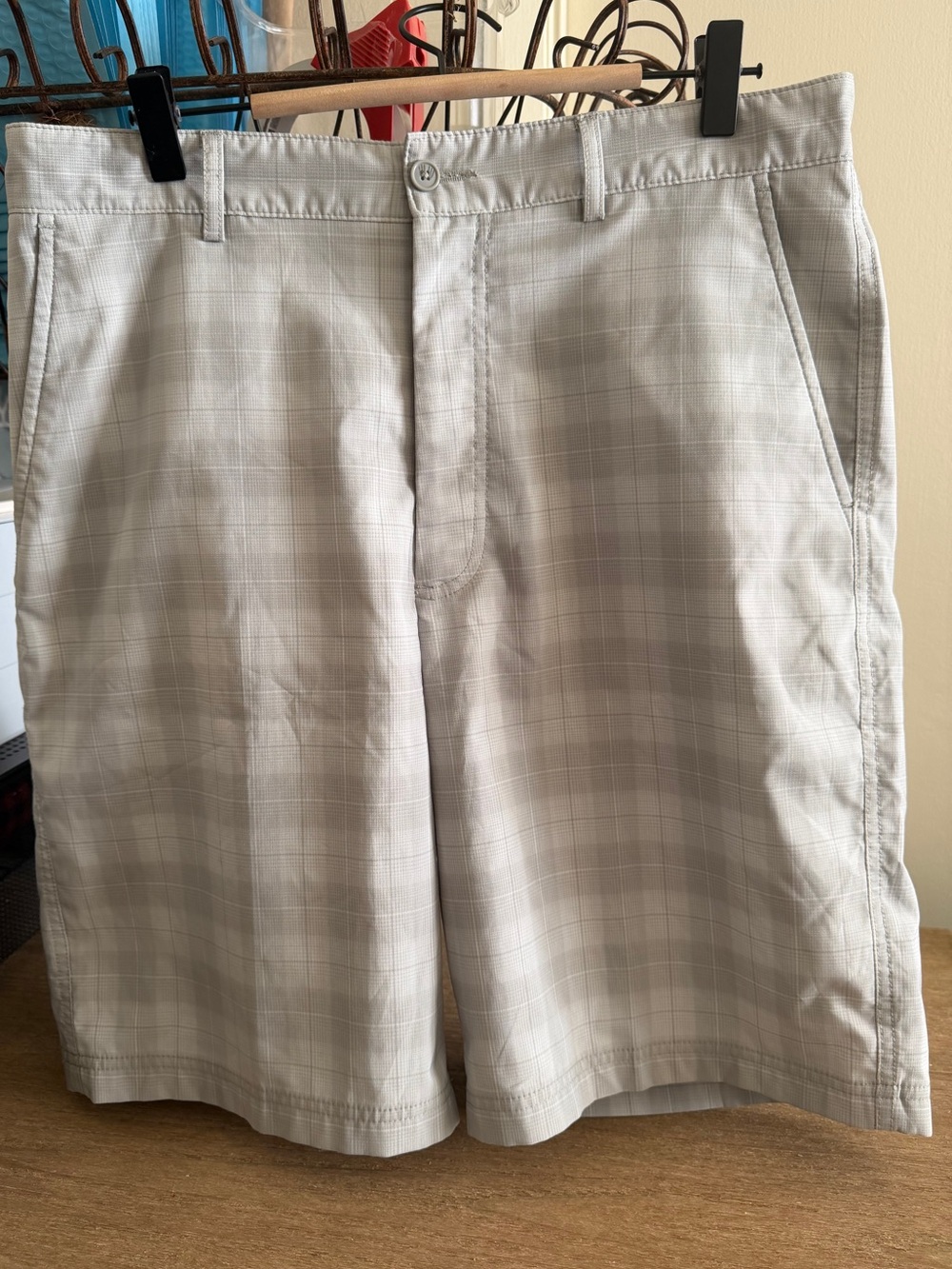 Pebble Beach Performance Shorts, Size 32